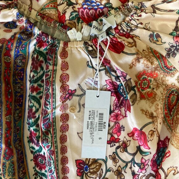 Fun Floral Dress - Picture 3 of 4